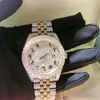 العلامة التجارية Moissanite Diamond Watches خفيفة المجوهرات الجميلة Bussdown الفاخرة VVs وضع اليد الرجال 2020 الساعات الموضة الذكور جولة