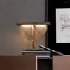 Lampade a sospensione Lampada vintage Asta di legno con base rotonda placcata dorata Paralume in vetro Ristorante Design per interni domestici