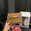 Bolsa de malas de qualidade de qualidade clássica ManHattan Bag Women Bolsa de embreagem Bolsa de ombro de ouro Botão tampa Messenger bolsa de ombro de couro Luxury Crossbody Bag 2024