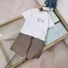 Мода Лето Роскошные футболки короткие комплекты Дизайнерская брендовая одежда Хлопок с короткими рукавами Одежда Костюмы Платье с капюшоном Baby Toddler Boy Дети Дети Девочка O g4oL #
