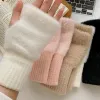 女性のためのファッションハーフフィンガーグローブ冬の柔らかい温かいウール編み腕短い温かい指のないミトンカフグローブユニセックス