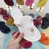 Kvinnor Sandles Flat Mules Slides thong Sandaler Famous Designer Women Flipflops Leather Slip On Saders Sandal Flip Flops Summer Beach Comfy Flats Sandal Shoes