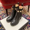 2024 estação europeia outono e inverno novas botas de cano curto com corrente de strass feminino salto alto salto alto martin botas de sola grossa velcro com veludo