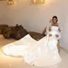 Vintage Plus Size Mermaid Wedding Dresses Beaded Satin Bridal Gown with Detachable Train Ruched Long Sleeve robe de moriee 2024