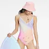 2024 Paris Designer Högkvalitativ kvinnor Bikinis Set Sexiga Två stycken som trycker vackra bikini Transparent lyx 1V baddräkt