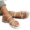 Zomer slippers sandalen bovenkleding nieuwe slanke riem dames slippers platte teen slippers sandalen t240220
