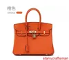 Äkta läderväskor Trusted Luxury Handbag 2024 European Vintage New Women's Bag Handbag Oblique Straddle Bag Utsökt Platinum Bag Hbk30 med logotyp HBTY