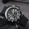 2024 Topp Luxury Men's Watch Quartz Endurance Pro Avenger Chronograph 44mm Watches Flera färger Gummi Män klockor Glass Wristwatches Breitling 8899