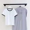 Lüks Tasarımcı Bayanlar Loes tişört kabartmalı kısa kollu beyaz siyah yuvarlak boyun moda stili 2024 bahar yeni