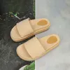 Designer Sandaler tofflor Summer Men Women Shoes Shaped Multicolor Flora Slides Gjuten fotbädd i svart tonalgummisula med EMED vid yttersidan