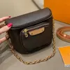 4 Colors Waist Bags M82335 MINI BUM Designer bumbag Handbag Purse Hobo Satchel Evening Tote Cross Body Chain Casual Bag M82335/6060