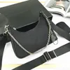 Calidad de espejo Bolso de diseñador Lujos Bolso de hombro Correa Bolso de axila Bolso de mano de nylon CrossBody para mujeres para hombre Embrague Moda fresca Incluso bolso negro