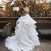 Chic Cascading Ruffles Wedding Dresses Spaghetti Strap Puffy kjol Vestido de Novia Bead Top Cross Bridal Gown Vestidos de Novia