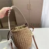 Cross Body Woody Straw Sacs Tissé À La Main Designer Sac À Main Pour Femmes Cadeaux D'anniversaire Matériaux Naturels Luxurys Totes Épaule Seau Sac Plage XB015 E23