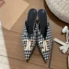 Designer Femmes Chaussures À Talons Hauts Robe Épaisse Plaid Laque En Cuir Super Polaire Sangle Arrière Sandales Femmes Talons Hauts