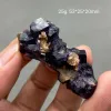 Hängen 100% Natural Purple Window Fluorite Crystal Raw Stone Exempel Collection från Anhui, Kina