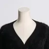 Kvinnors stickor Black Mink Velvet V-ringning stickad tröja kappa Kvinnor Löst montering Slim Cardigan Jacket Spring 2024 Classic Vintage