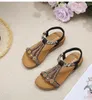 Designer Sandálias Mulheres Flats Sliders Clássicos Verão Fivela Metal Confortável Moda Ao Ar Livre Menina Sandália Senhoras Sapatos Grande Tamanho 35-42