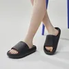 Utune stor storlek Sippers Men Platform Shoes Eva Soft inomhusglas för män antislip sommarsandaler Kvinnor Badrumskor dusch 240220