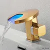 Banyo Lavabo muslukları LED Şelale Pirinç Banyo Havzası Musluğu Soğuk Sıcak Karıştırıcı Vinç Lavabo Musluk Siyah Renk Değişimi Su Akışı ile Powered
