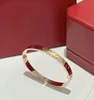 Designer Titanium Steel Classic Fashion Men's and Women's Jewelry Valentine's Day Gift Rose Gold Bracelet