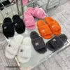 Anti novo quente shearling cordeiro balencaiiga plana chinelo sandália lã outwear veludo 2023 inferior peludo deslizamento carta sandálias paris impressão pele le42