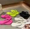 Envío gratis zapatillas zapatos para el hogar diapositivas baño dormitorio ducha sala de estar cálida suave zapatillas ventiladas mujeres hombres blanco amarillo negro blanco rosa flip flop