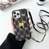 Designer Case for iPhone 15 Pro Max Leather ، 15 14 13 12 Plus Pro Card Slot من المألوف الممتاز Grip Crossbody Strap Design Cover Creative Premium