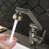 Rubinetti per lavandino del bagno Rotazione di 1080 ° Rubinetto universale Lavabo per uso domestico freddo e a doppio uso Set per lavabo da cucina in rame