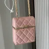 13 cm söt 3 färgdesigner kvinnor makeup väska mini crossbody mynt handväska läder matelasse kedja guld hårdvara kedja handväska vintage underarmsäck kort hållare sacoche