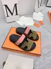 Nuove scarpe firmate Sandalo Slippro Sliping di alta qualità Summer Schermo Coppia Coppia Slifori Solina spessa Muffin con Slip On Shoes for Uomini e donne 35-42