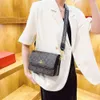 Modny stary kwiat mały kwadrat 2023 Autumn New Style Wszechstronne kobiety na jednym ramię Crossbody 85% Factory Direct