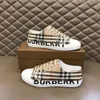 Vintage Print Check Sneakers Designer Casual Shoe Men Two-Tone Cotton Gabardine Flats Shoe Printed Lettering Plaid Calfskin Canvas Trainers