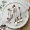 Dinnerware Sets 6pcs Vintage Spoons Fork Mini Metal Real Style Carved Gold Coffee Fruit Prikkers Dessert Kitchen Tool Teaspoon 1 Set