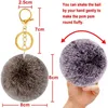 Porte-clés 26pcs Pom Poms Fausse Fourrure Boules Porte-clés Fluffy avec crochets pour accessoires de sac