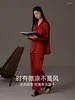 Pyjamas de vêtements de nuit pour femmes printemps et automne glace soie à manches longues maison artificielle rouge rétro style chinois simple mode simple boutonnage