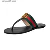 slippers flip flops الشعار الأصلي g عائلة النعال المتعرجة للشرائح النسائية التي ترتدي زوجًا من النعال G للحمامات الصنادل النسائية في الخارج T240220