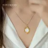 Necklaces TIYINUO Real Gold 18K AU750 Fritillaria Shell Queen Pendant Necklace Vintage Fine Jewelry For Woman Wife Girlfriend Wedding Gift