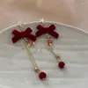 Boucles d'oreilles pendantes en velours rouge vin pour femmes, longue goutte, bijoux de tempérament à la mode, cadeau de fête, chaîne à pampilles, 2024