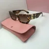 Okulary przeciwsłoneczne mui mui Mui Mui Designer Women Sunglasses Owalne szklanki ramy UV gorąca sprzedaż nieruchomości kwadratowe okulary przeciwsłoneczne metalowe nogi MIU