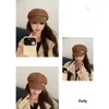 Berets Fashion Winter Korean Casual British Baseball Cap Plaid Face Small Peaked Women