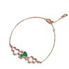 2024 5A trèfle Bracelet qeelin pendentifs nacre bracelet en acier inoxydable plaque 18k chaîne rouge pour les femmes fête des mères bijoux de fiançailles cadeau en gros