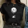 女性のTシャツレディースTシャツ面白いハラジュク90SガールムーンカートゥーングラフィックTシャツoneckブラックレディースタープリントルーズトップT240221