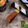 Keychains Lanyards Keychain Designer Fashion Lovers Car Key Buckle With Box Luxury Carabiner Leather Letters Keychains for Women and Men PALLS Pendant Keyrings Nice