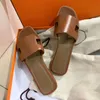 Sapatos casuais sandália chinelo sliders tamanho 35-46 moda clássico luxo designer sliders verão praia sandale couro homens mulheres plana conforto com caixa senhora mule slide