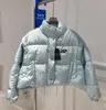 Piumini da donna Autunno Inverno Giacca firmata Distintivo in metallo Cappotto di moda Maniche Parka staccabili Cappotti da donna Capispalla