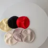 Akcesoria do włosów moda dziecięca dzianina beret hat solidny kolor ciepłe czapki dla dzieci jesna zima malarz czapka dla dziewcząt Dziewczynki