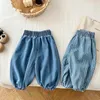 Byxor barnmode jeans 0-5 år gammal vårkoreanska småbarn bär pojkar randiga byxor flickor kläder