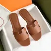 Designer Sandaal Slipper Damessandaal Leren platte sliders Lente zomer Sandalen Schoenen Dames Klassiek merk Casual Strand Echt leer Topkwaliteit outdoorschoenen