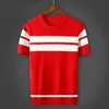 Mäns T-shirts 2023 Spring/Summer Mens T-shirt Rund hals Kort ärm Casual Mens T-shirt Rand Slim Fit Sticke Tee W75 J240221